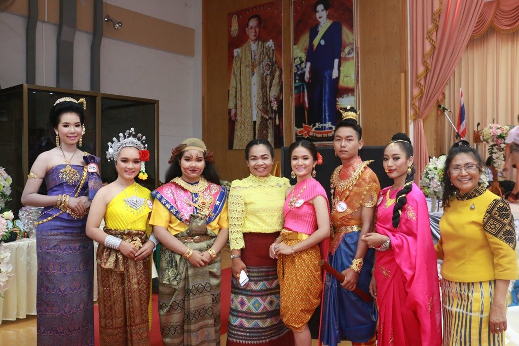 โรงเรียนร่มเกล้า สกลนคร
